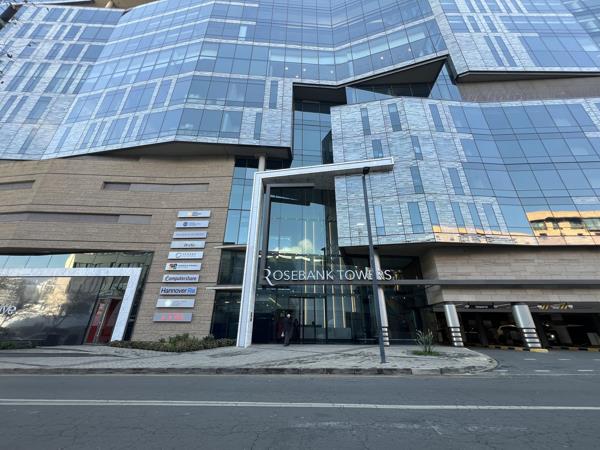 718 m² Commercial space