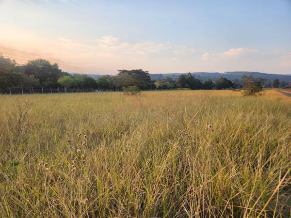 9 936 m² Land