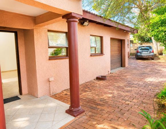 1 Bedroom Garden Cottage