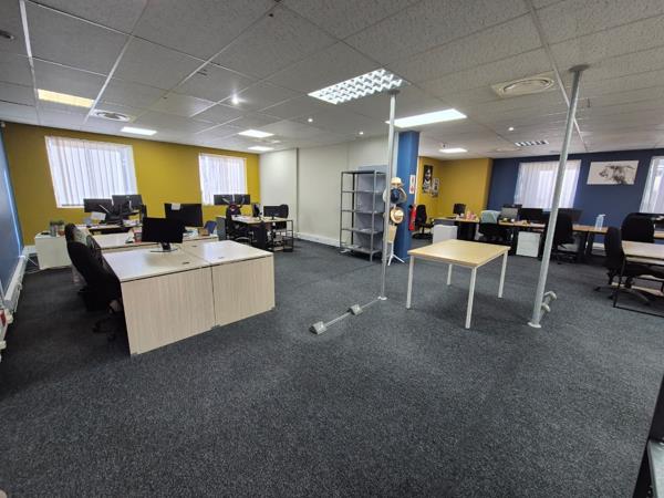 200 m² Commercial space