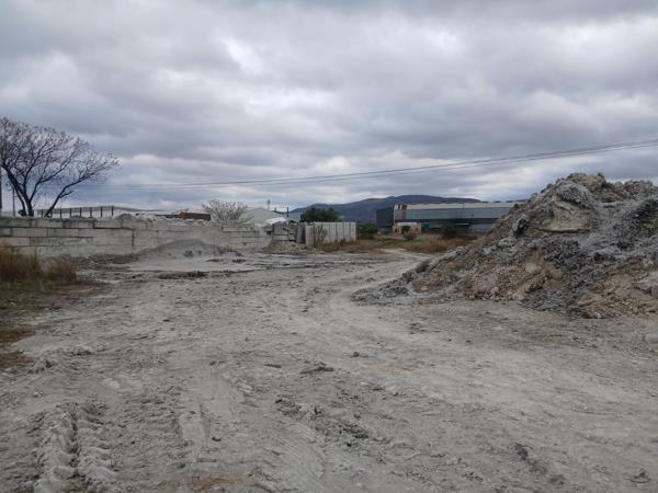 1 ha Land