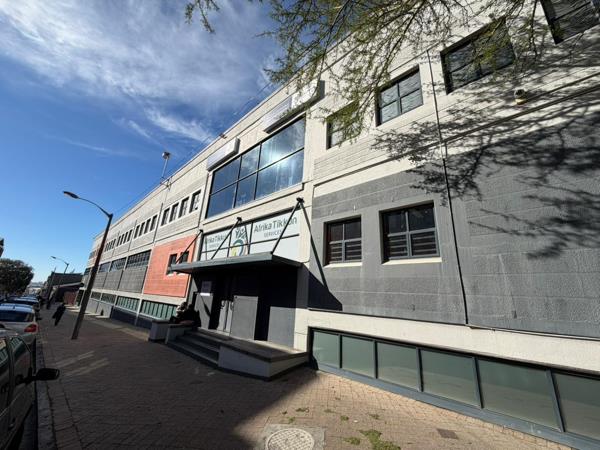 696.3 m² Commercial space