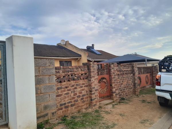 2 Bedroom House