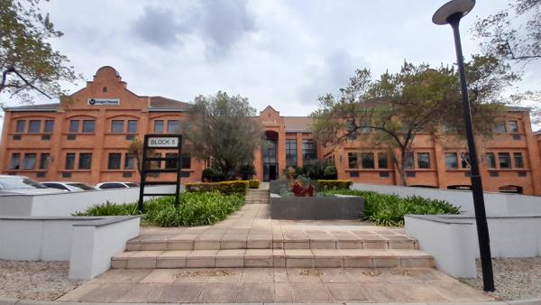 120 m² Commercial space