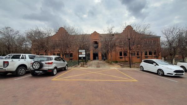 161 m² Commercial space