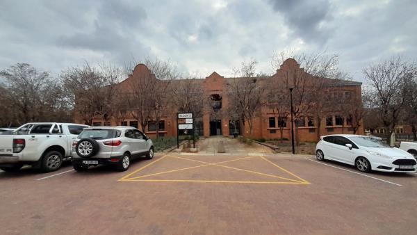 153 m² Commercial space