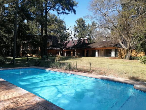 10 Bedroom House