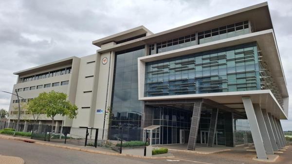 571 m² Office Space