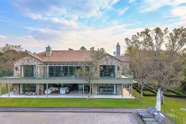 6 Bedroom House