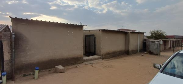 10 Bedroom House