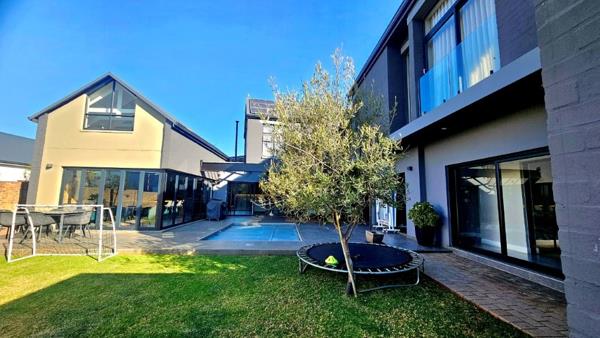 5 Bedroom House