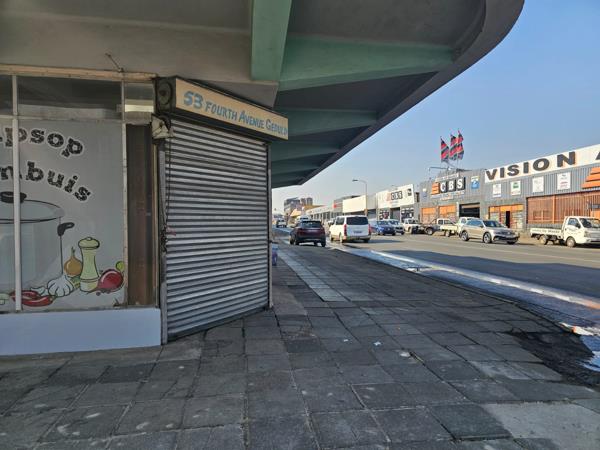 240 m² Commercial space