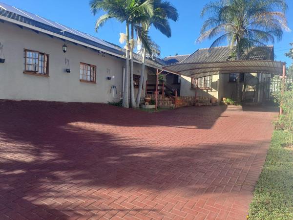 15 Bedroom House