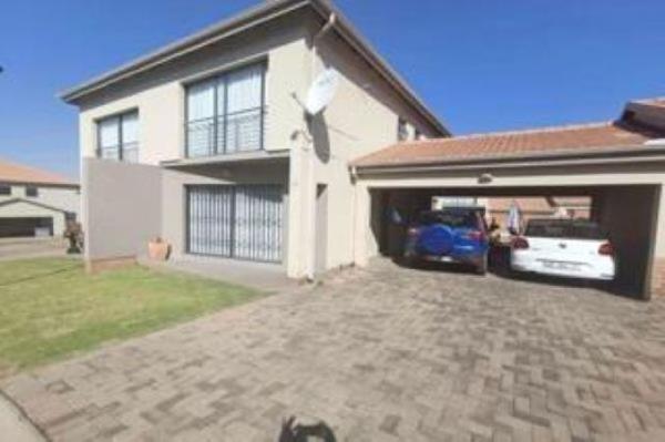 3 Bedroom Townhouse