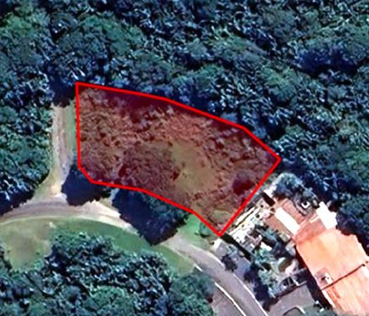 1 806 m² Land