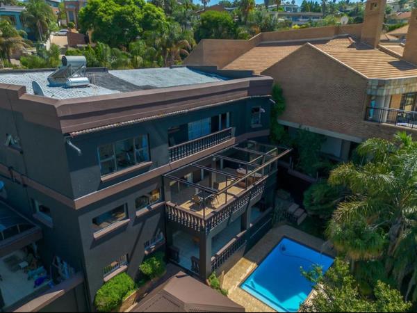 8 Bedroom House