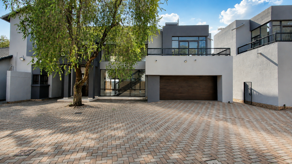 4 Bedroom Townhouse