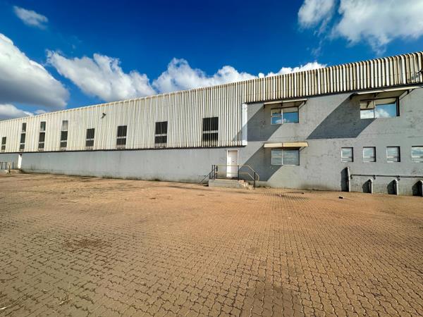 1 680 m² Industrial space