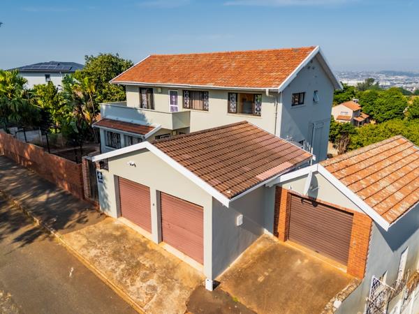 12 Bedroom House
