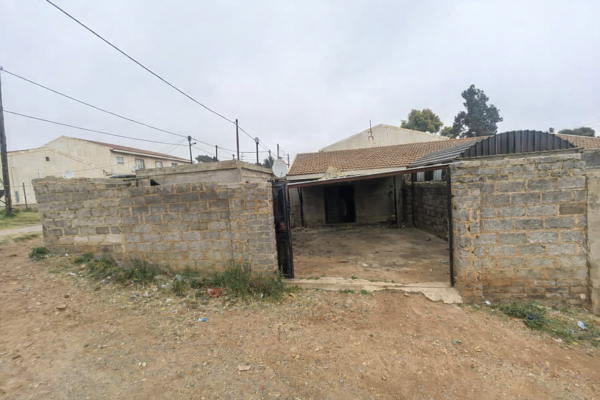 2 Bedroom House