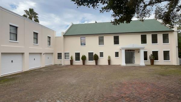 5 Bedroom House