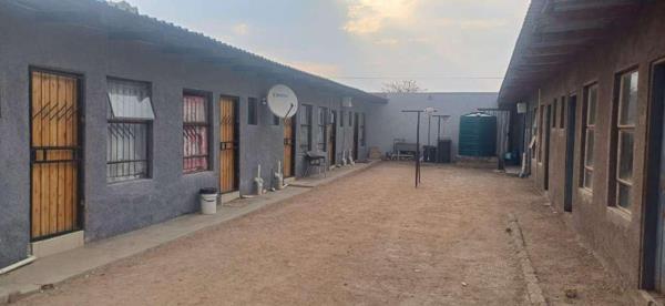 1 Bedroom House