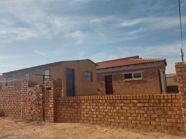 2 Bedroom House