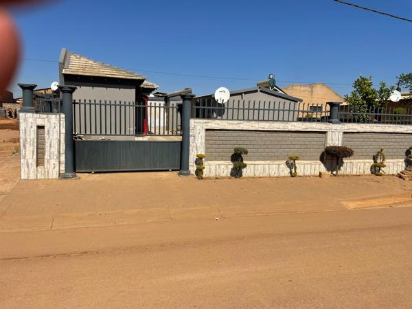 2 Bedroom House