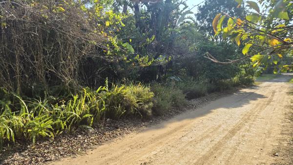 1 012 m² Land
