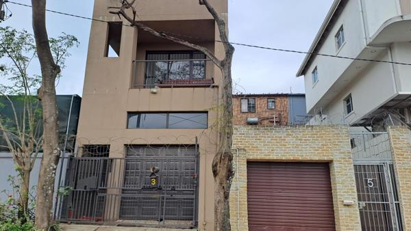 Bachelor apartment