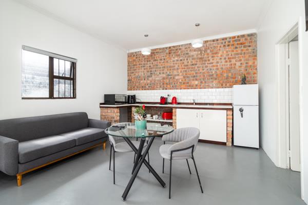 1 Bedroom Garden Cottage