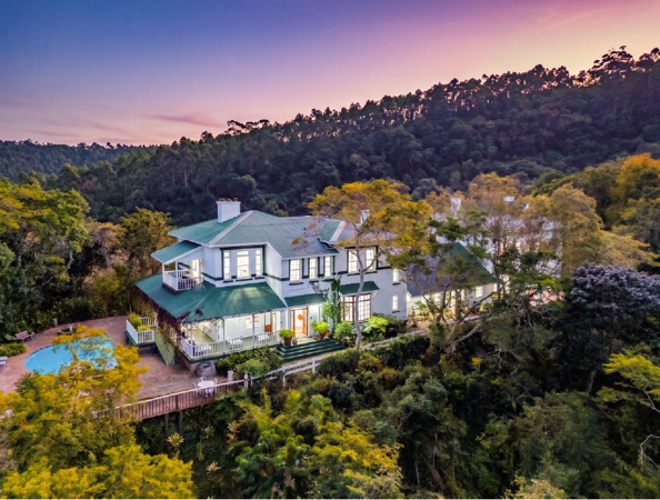 9 Bedroom House