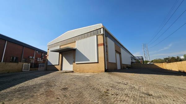 1 016 m² Industrial space
