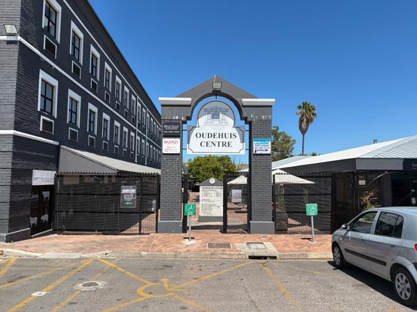 44 m² Retail Space