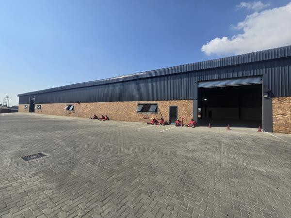 2 700 m² Industrial space