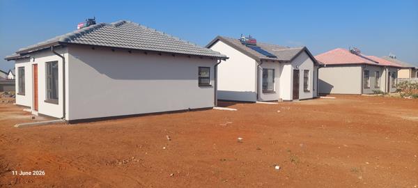 2 Bedroom HouseCrystal Park - View 4