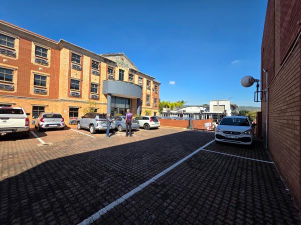 228 m² Commercial space