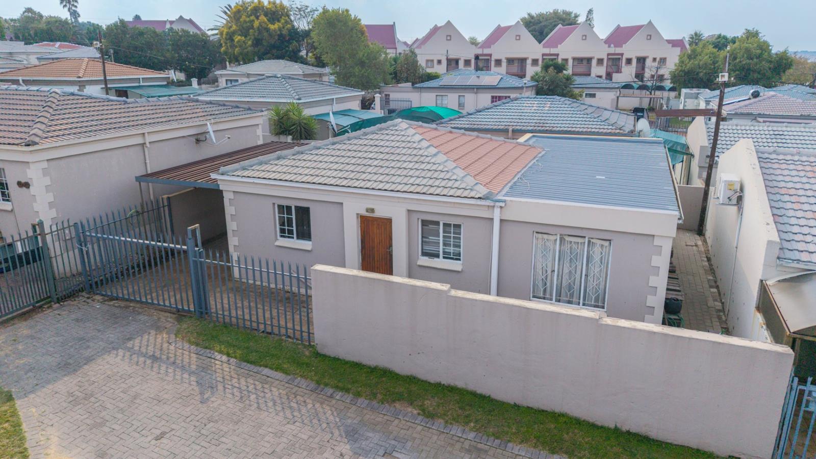 3 Bedroom House in Noordwyk