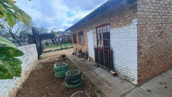 2 Bedroom House