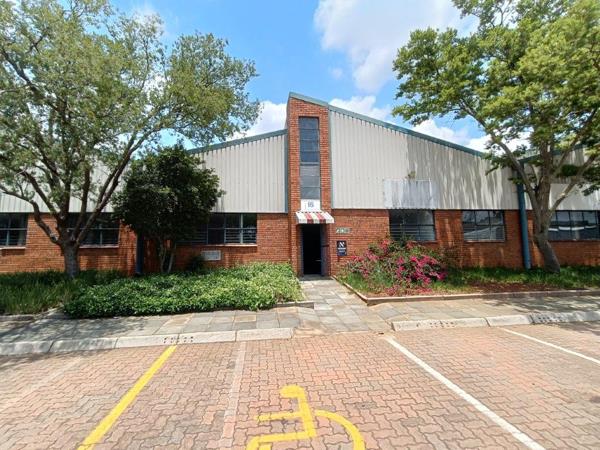 445 m² Industrial space
