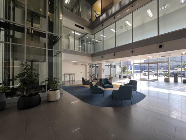 250 m² Commercial space