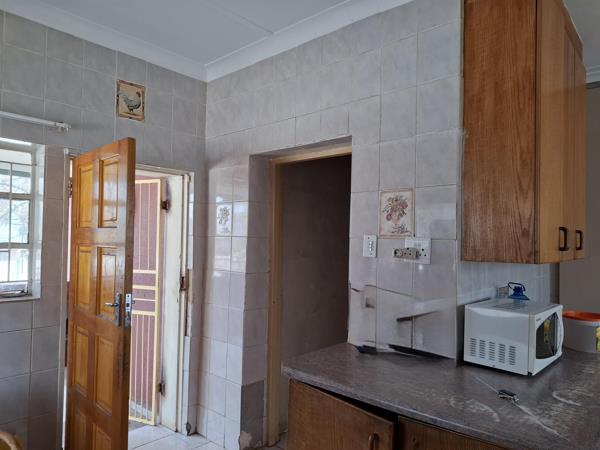 12 Bedroom House