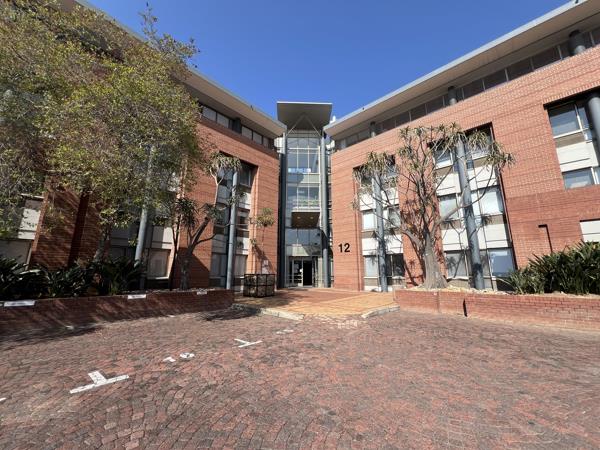 339 m² Commercial space