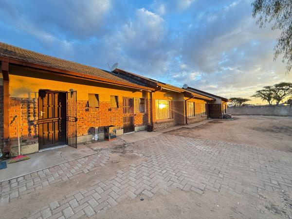 10 Bedroom House