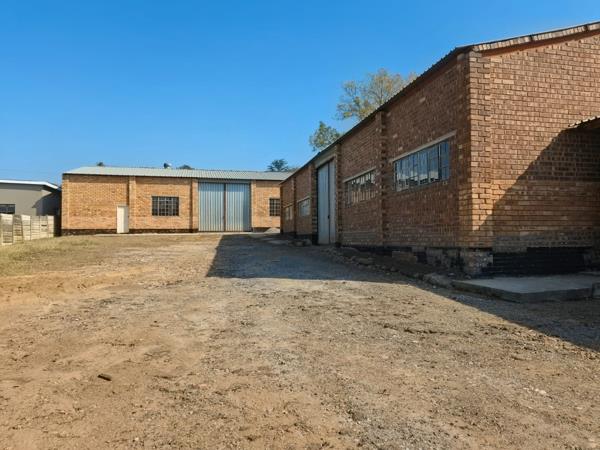 880 m² Industrial space