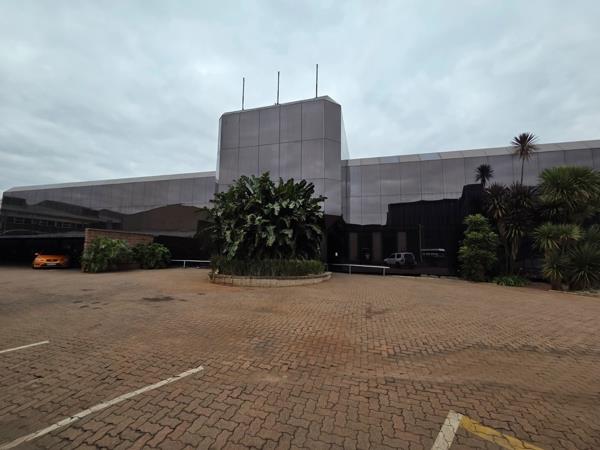 1 195 m² Commercial space