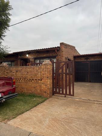 2 Bedroom House