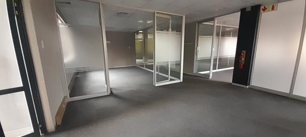 468 m² Commercial space