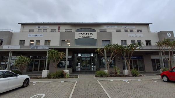 161 m² Commercial space