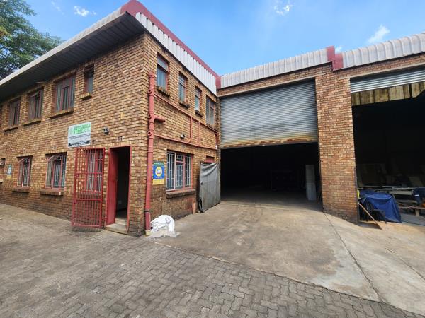 2 400 m² Industrial space